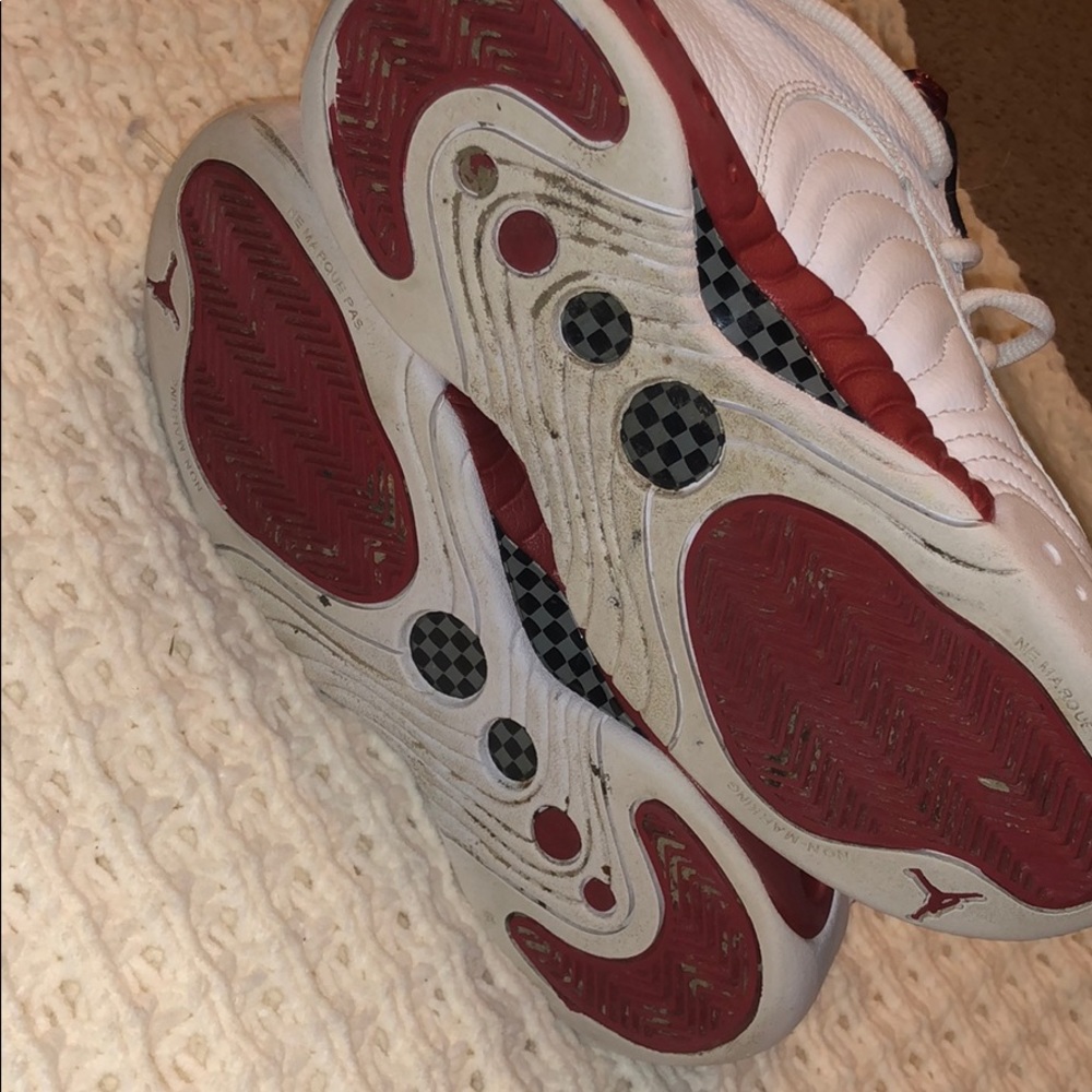 Jordan’s - Picture 3 of 4